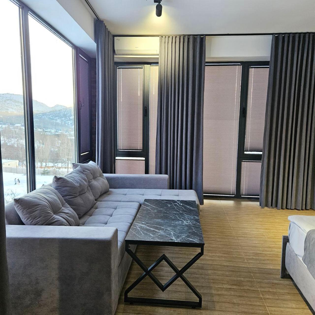 Panorama Lux Guest House Chimgan Exterior photo