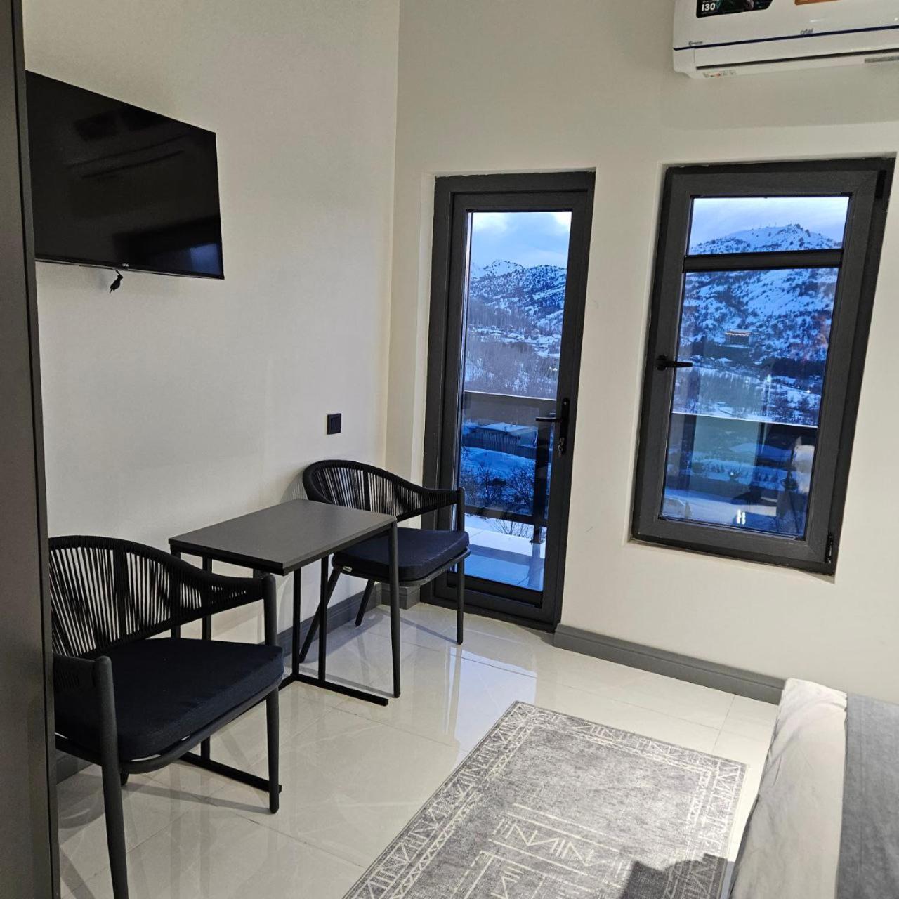 Panorama Lux Guest House Chimgan Exterior photo