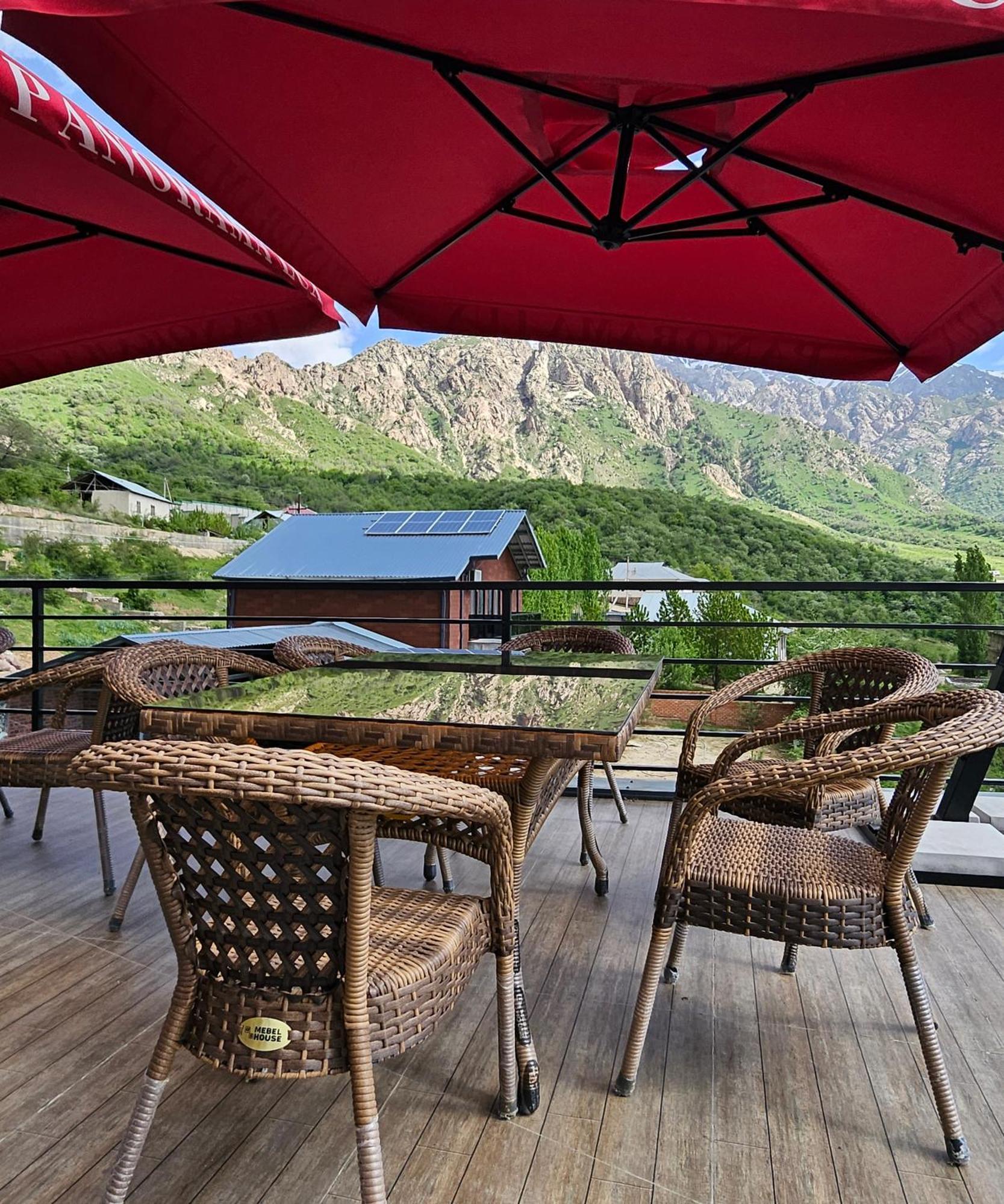 Panorama Lux Guest House Chimgan Exterior photo